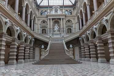 Justizpalast_001